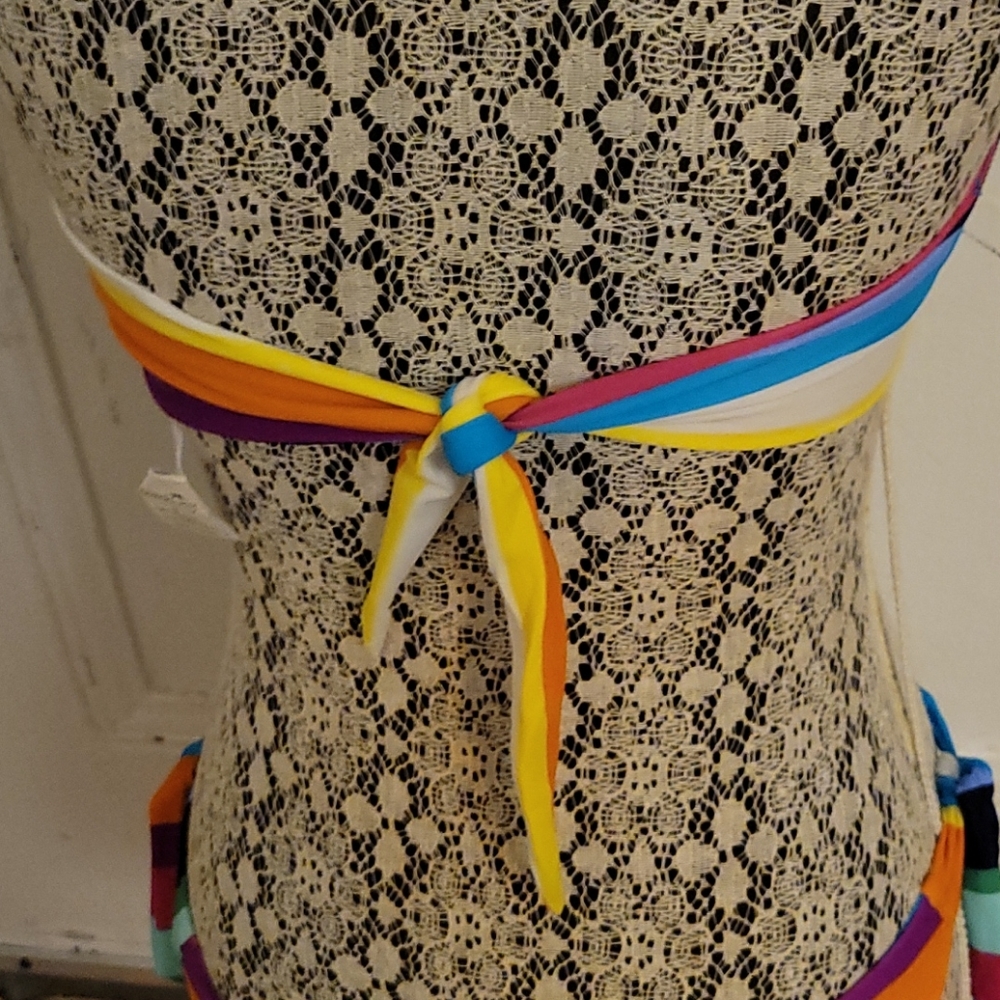 BEACH JOY 2-PC BIKINI ๐๐ SET SIZE M - Picture 3 of 16